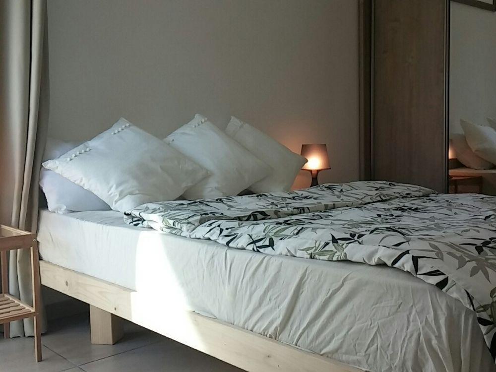 Tlv Flats *