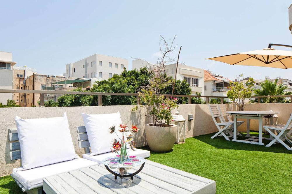 Tlv Flats *